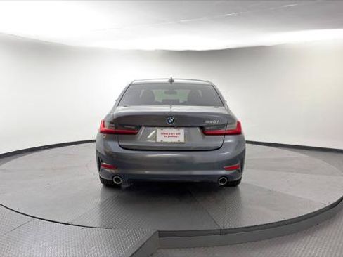 Used 2020 BMW 330i Sedan w/ Convenience Package RWD image 8