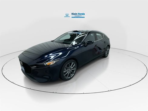 Used 2019 MAZDA MAZDA3 AWD Hatchback w/ Preferred Pkg image 6