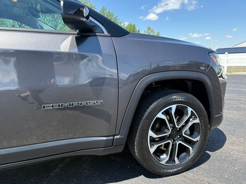 Used 2022 Jeep Compass Limited AWD/4WD image 13