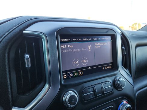 Used 2020 GMC Sierra 1500 Elevation w/ Elevation Value Package image 19