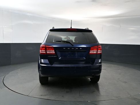 Used 2020 Dodge Journey SE w/ SE Popular Equipment Group FWD image 4