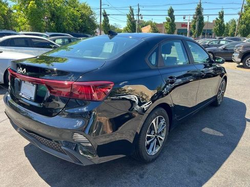 Used 2024 Kia Forte LXS FWD image 6