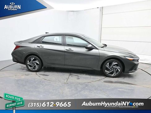 New 2025 Hyundai Elantra Sport FWD image 15