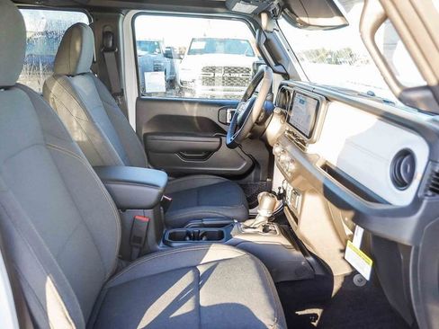 New 2026 Jeep Gladiator Sport image 18