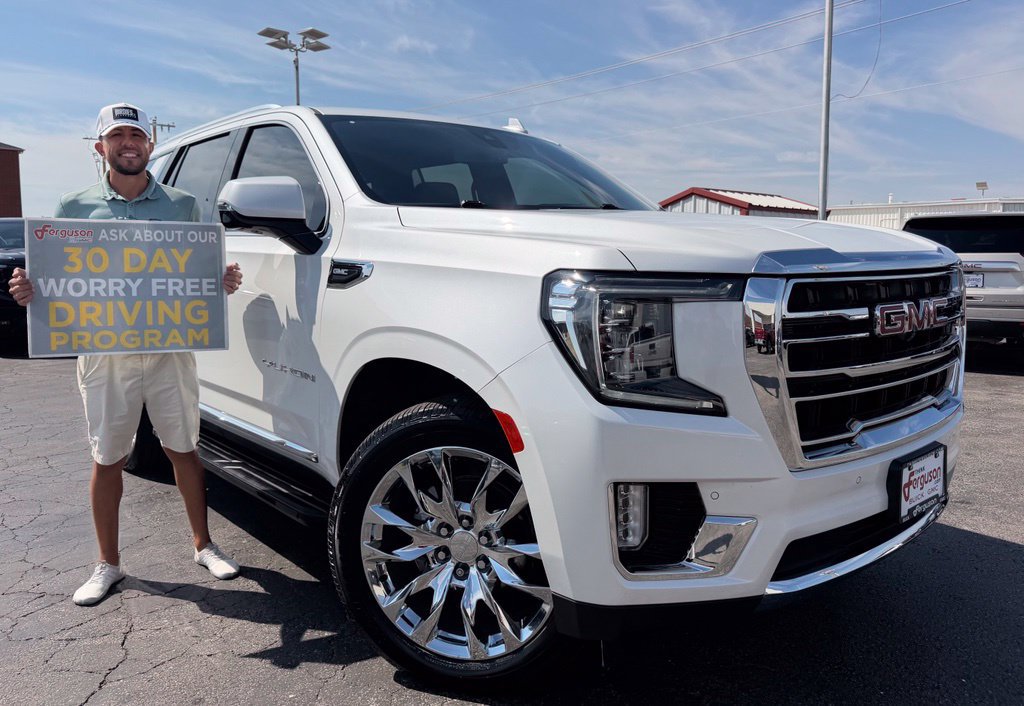Used 2022 GMC Yukon SLT w/ SLT Luxury Package AWD/4WD image 1