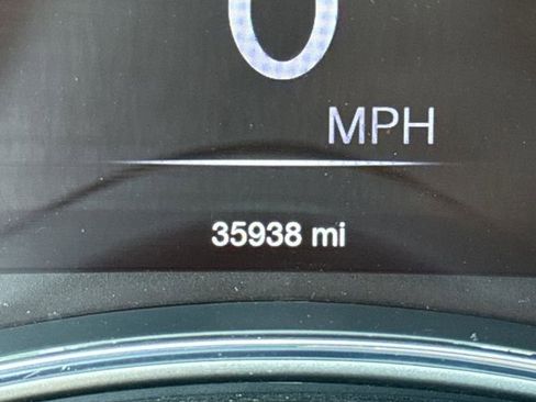 Used 2019 Jeep Grand Cherokee Limited RWD image 19