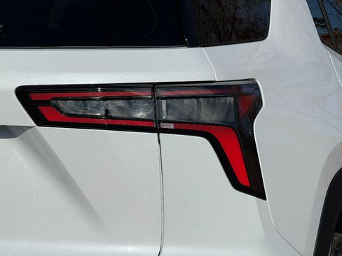 New 2026 Chevrolet Equinox ACTIV image 8