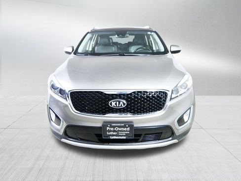 Used 2017 Kia Sorento EX w/ EX Advanced Touring Package image 2