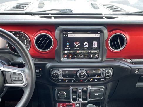 Used 2020 Jeep Gladiator Rubicon AWD/4WD image 28