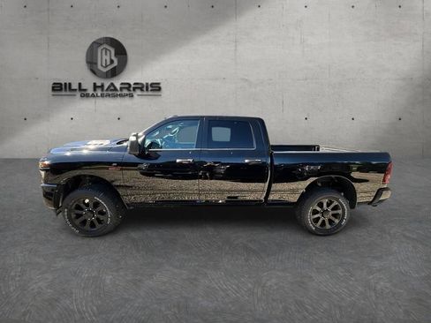 New 2026 RAM 3500 Big Horn AWD/4WD image 9