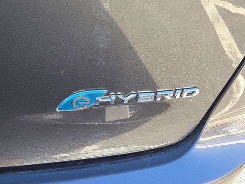 Used 2022 Chrysler Pacifica Touring-L image 31