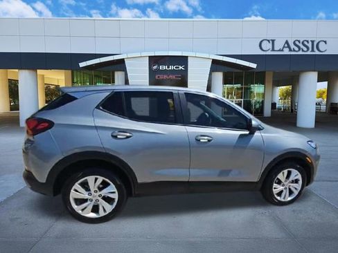 Used 2025 Buick Encore GX Preferred FWD image 9
