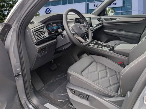 New 2026 Volkswagen Atlas Cross Sport SE AWD/4WD image 8