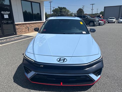 Used 2025 Hyundai Elantra N FWD image 12