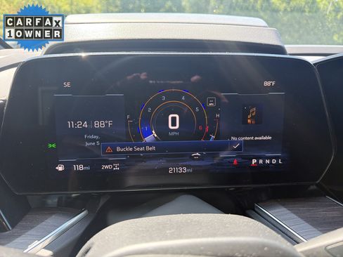 Used 2025 Chevrolet Suburban Premier AWD/4WD image 21