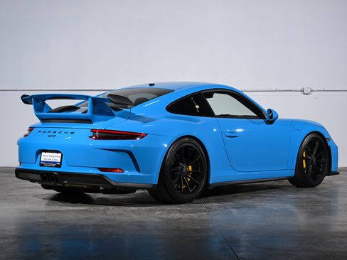 Used 2018 Porsche 911 GT3 RWD image 3