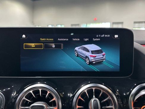 Used 2021 Mercedes-Benz GLA 250 4MATIC image 58