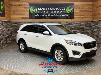 Used 2016 Kia Sorento LX w/ LX Convenience Package