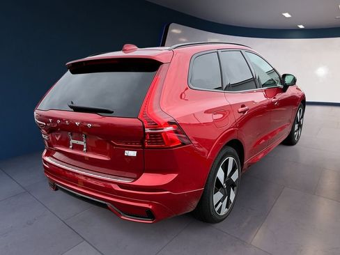 Used 2024 Volvo XC60 T8 Ultimate image 5