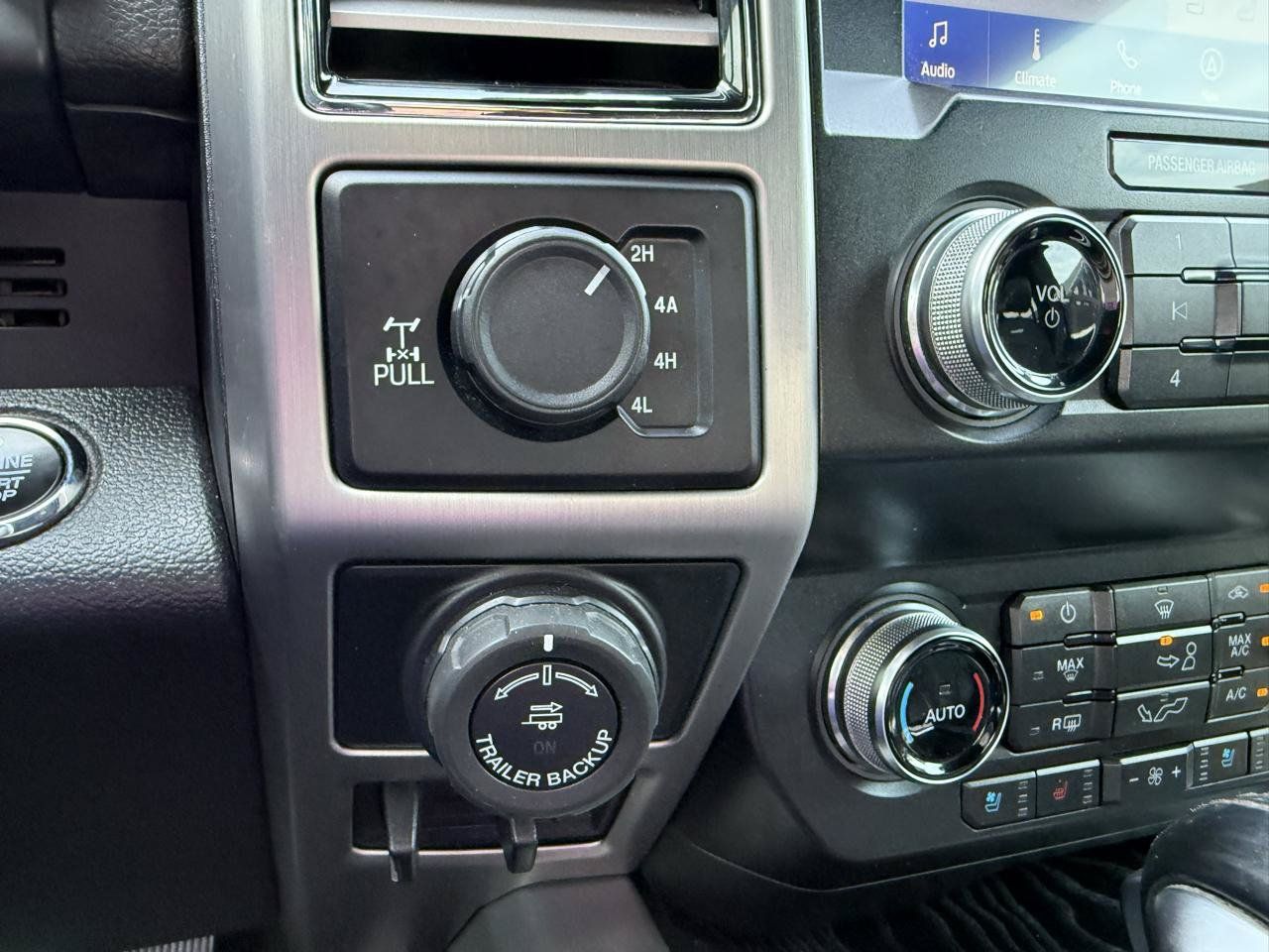 Used 2019 Ford F150 Platinum w/ Equipment Group 701A Luxury AWD/4WD image 34