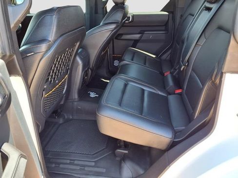 Used 2024 Ford Bronco Badlands w/ Sasquatch Package AWD/4WD image 23