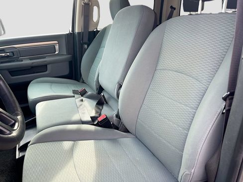Used 2020 RAM 1500 Classic SLT AWD/4WD image 20