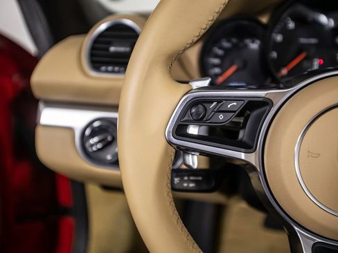 Used 2017 Porsche 718 Boxster RWD image 37