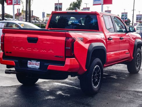 Certified 2024 Toyota Tacoma TRD Off-Road image 7