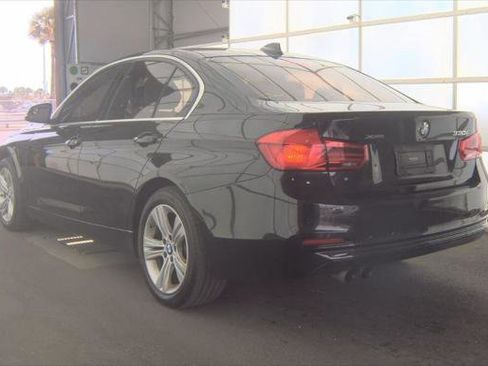 Used 2017 BMW 330i xDrive Sedan AWD/4WD image 11