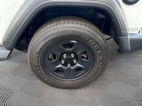 Used 2021 Jeep Wrangler Sport image 28