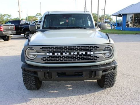 Used 2024 Ford Bronco Badlands w/ Sasquatch Package AWD/4WD image 2