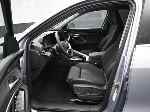 New 2025 Audi Q5 Prestige image 9