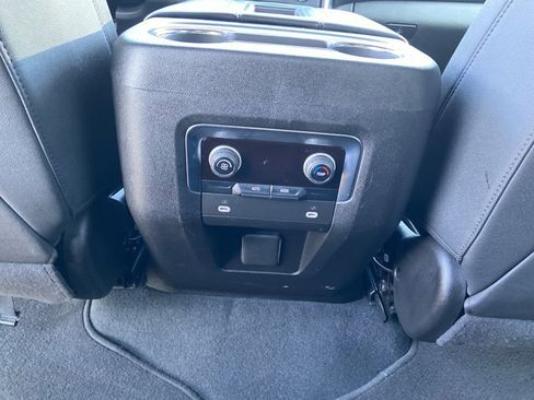 Used 2023 Chevrolet Suburban LT image 51