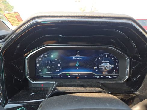 Used 2025 Chevrolet Silverado 1500 LT AWD/4WD image 20