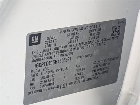 Used 2017 Chevrolet Colorado Z71 image 38