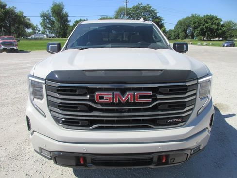 New 2026 GMC Sierra 1500 AT4 w/ AT4 Premium Package AWD/4WD image 12