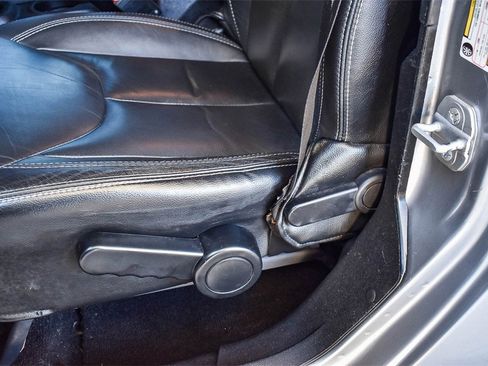 Used 2015 Jeep Wrangler Unlimited Sahara image 21