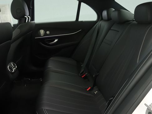 Used 2022 Mercedes-Benz E 350 Sedan image 31