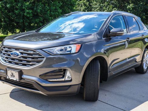 Used 2019 Ford Edge SEL w/ Equipment Group 201A AWD/4WD image 3