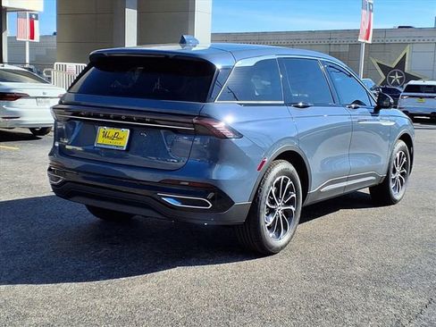 New 2026 Lincoln Nautilus Premier AWD/4WD image 2