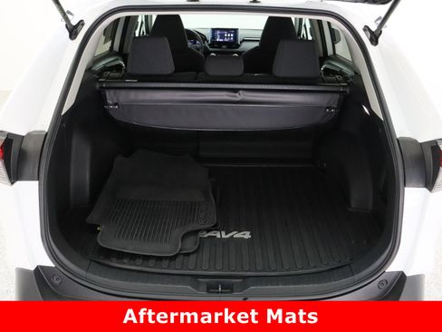 Used 2024 Toyota RAV4 LE image 29