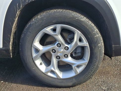 Used 2024 Chevrolet Trax LS w/ LS Convenience Package image 33