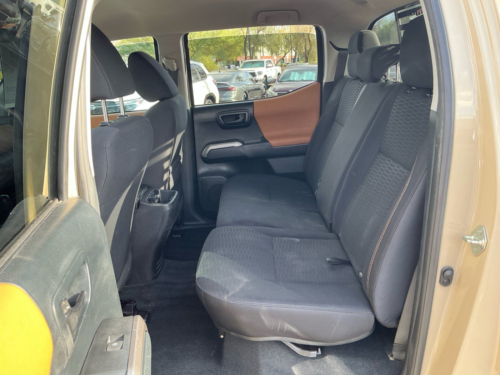Used 2017 Toyota Tacoma SR5 w/ Tow Package RWD image 16