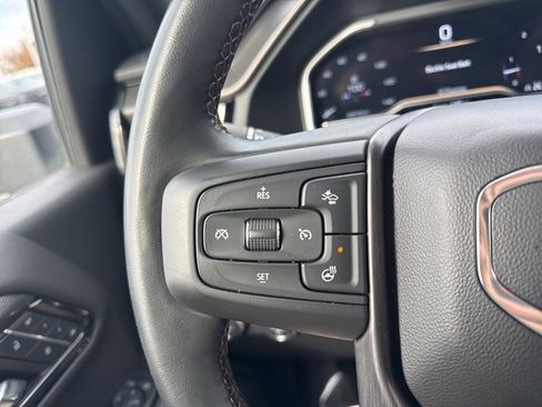 Used 2024 GMC Sierra 2500 AT4 w/ AT4 Preferred Package image 16