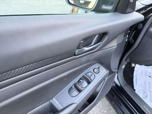 Used 2025 Nissan Altima 2.5 S image 16