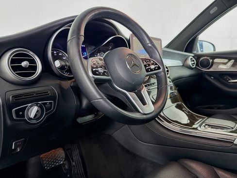 Used 2020 Mercedes-Benz GLC 300 image 21