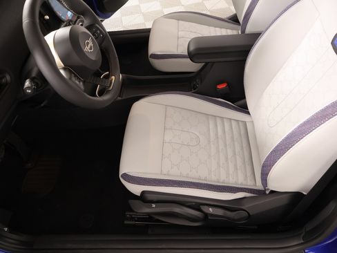 New 2026 MINI Cooper 2-Door Hardtop FWD image 11