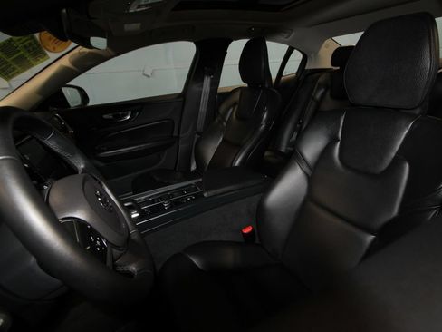 Used 2024 Volvo S60 B5 Plus AWD/4WD image 4