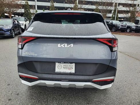 Used 2023 Kia Sportage EX image 4