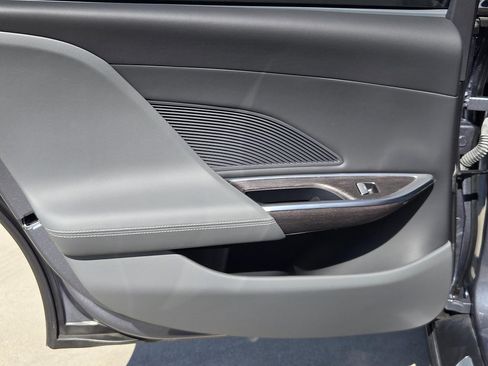 Used 2025 Lucid Air Pure RWD image 21